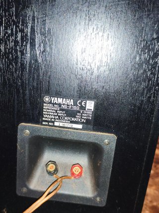 Altavoces Yamaha NS-F150 (2 unidades)