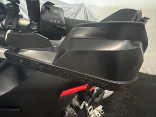 Aprilia Tuareg 660 Negra y Roja