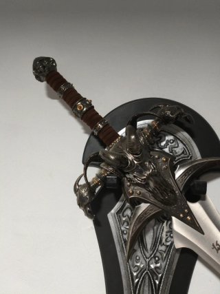 Espada Frostmourne Lich King WoW