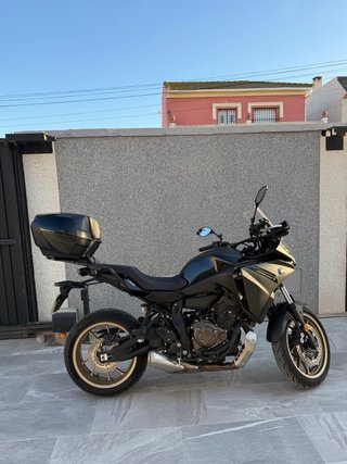 Yamaha Tracer 7 | Midnight Black & Gold Full power