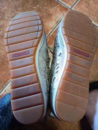 Zapatillas Pikolinos plateadas talla 41