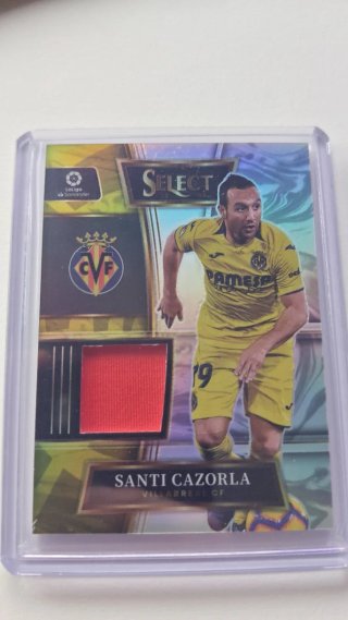 Carta Santi Cazorla Select Prizm Memorabilia