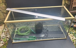 Filtro y luz LED acuario 200L