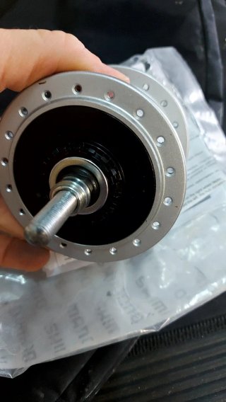 Buje Nexus Shimano DH-3R35N-36H -Dynamo