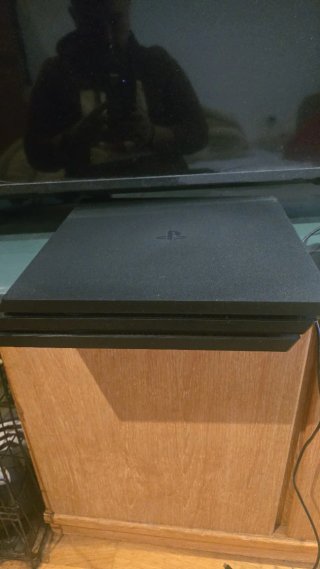 Consola PS4 Pro Negra + 3 Mandos