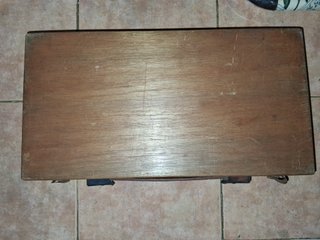 Conjunto mesa y rinconera de madera
