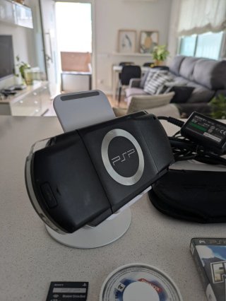 Consola Sony PSP 1004+Accesorios