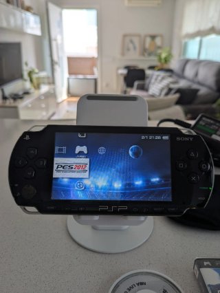 Consola Sony PSP 1004+Accesorios