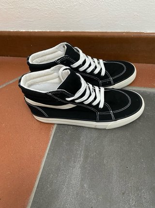 Zapatillas deportivas negras y blancas unisex