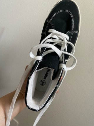 Zapatillas deportivas negras y blancas unisex