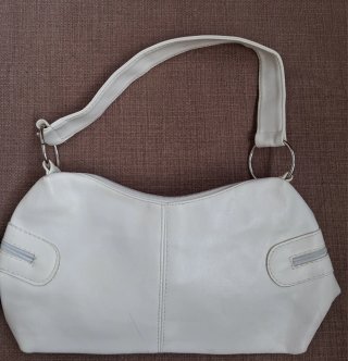 Bolso blanco de hombro