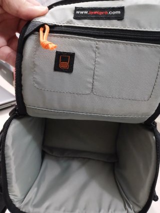 Borsa Lowepro Toploader Zoom 55 AW per fotocamera DSLR