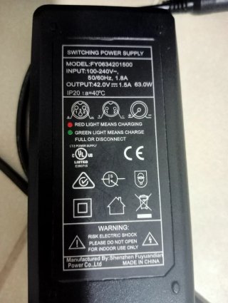 Cargador Lec 15€ patín eléctrico iscooter