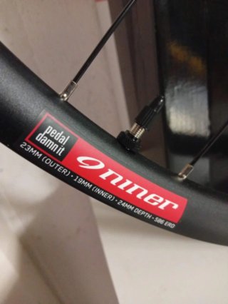 Coppia Ruote Gravel Niner 700c CX 12x100 12x142