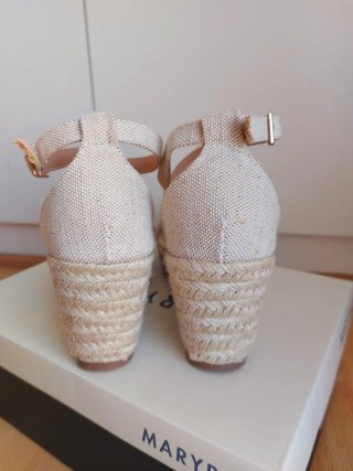 Sandalias cuña Marypaz beige/doradas