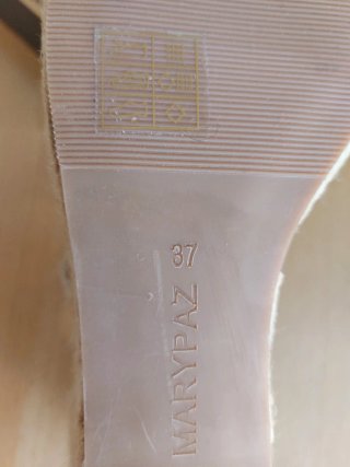 Sandalias cuña Marypaz beige/doradas
