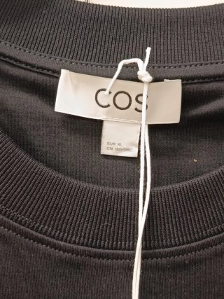 Camiseta COS Negra Talla XL