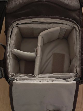 Mochila Lowepro Hatchback BP 150 AW II