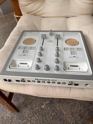Mesa DJ Numark iDJ - Buen estado