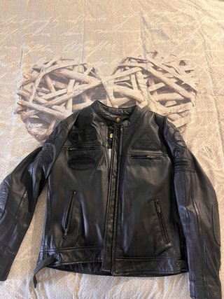 Chaqueta de moto con protecciones