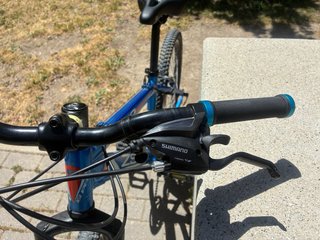 Bicicleta de montaña azul Z90