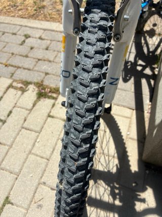 Bicicleta de montaña azul Z90