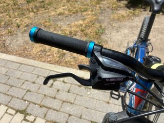 Bicicleta de montaña azul Z90