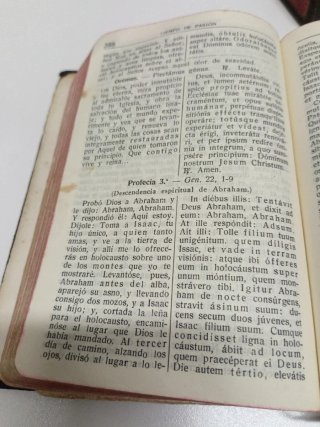 Libros antiguos religiosos