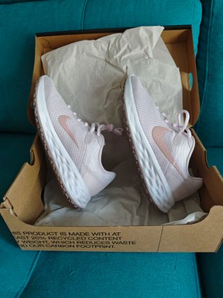 Nike Revolution 6 Mujer Rosas Talla 37.5