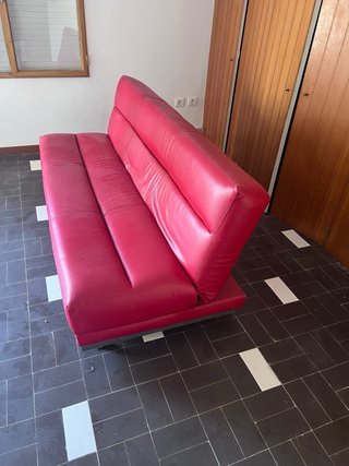 Sofá cama piel rojo