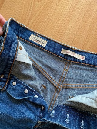 Levi's Shorts Vaqueros Azules Desgastados