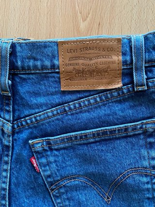 Levi's Shorts Vaqueros Azules Desgastados