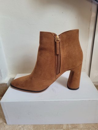 Botines Sfera Marrones Talla 38