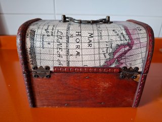 Cofre decorativo mapa del mundo
