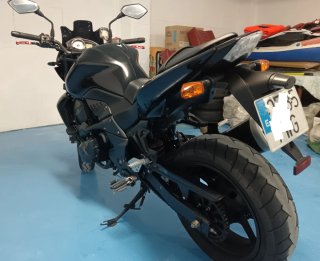 Kawasaki Z750 Negra