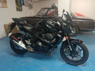 Kawasaki Z750 Negra