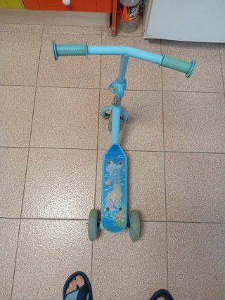 Patinete infantil 3 ruedas azul