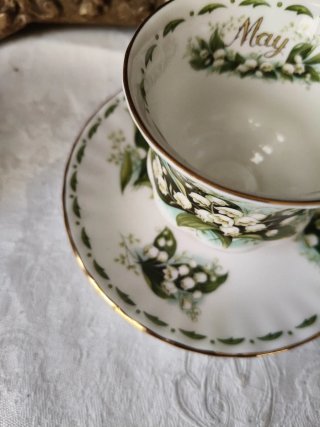 Tazza da caffè con piattino Royal Albert May