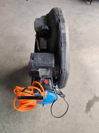 Compresor de aire 95 dB  Está en Zaragoza