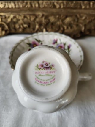 Tazza da the Royal Albert September