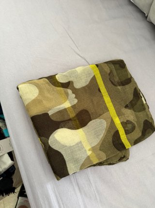 Pañuelo estampado camuflaje