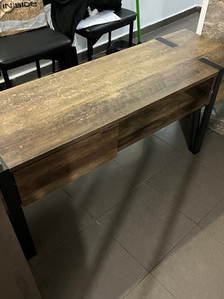 Mesa de salón madera y metal