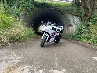 Honda CBR 1000 2006 – 53.000 km – escape Mivv + ex