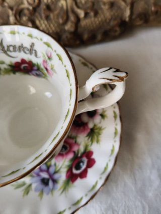 Tazza da the con piattino Royal Albert March