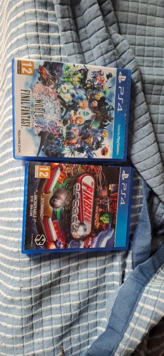 2 Juegos PS4: Final Fantasy + Pinball Arcade