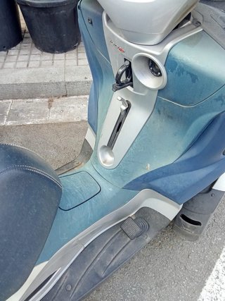 Triciclo Piaggio MP3 300
