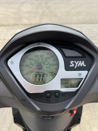 Moto 125 CC SYM Symphony ST