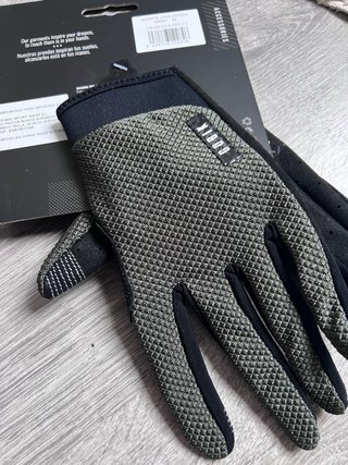 Guantes Gobik Negro y Verde Talla M