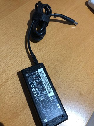 Cargador HP 65W portátil