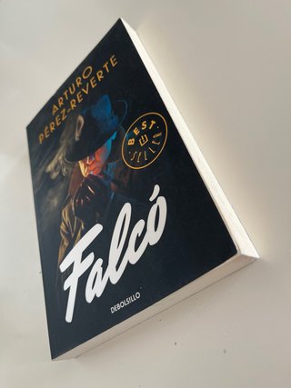 Falcó de Arturo Pérez-Reverte
